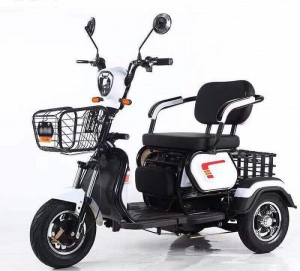 Xe điện 3 bánh Rono