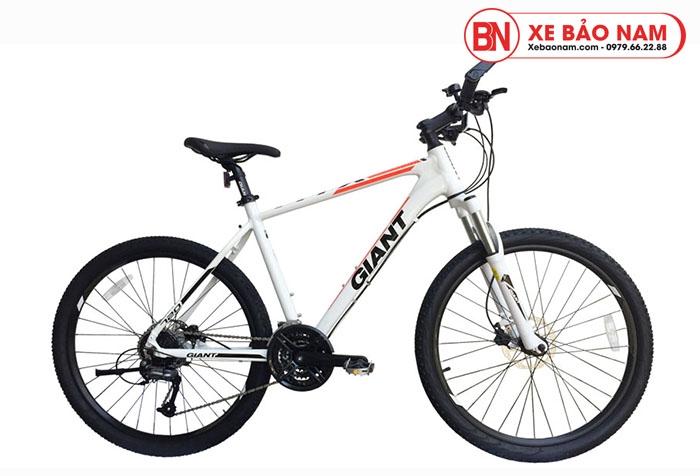 Xe đạp Giant ATX 670